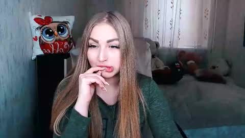 Snapshot of _kittyboo chatting on 02-26-26, 07:29 Aleksa online show from 02-26-26, 07:29