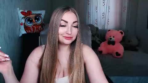 Snapshot of _kittyboo chatting on 02-27-26, 07:52 Aleksa online show from 02-27-26, 07:52