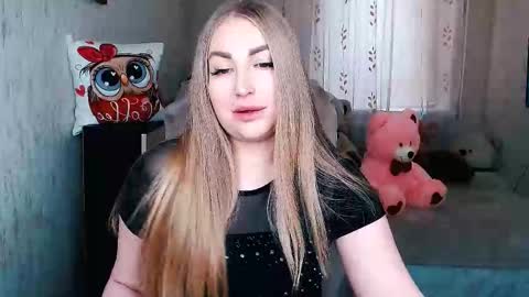 Snapshot of _kittyboo chatting on 03-03-26, 07:14 Aleksa online show from 03-03-26, 07:14