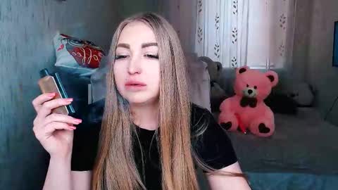 Snapshot of _kittyboo chatting on 03-06-26, 07:27 Aleksa online show from 03-06-26, 07:27