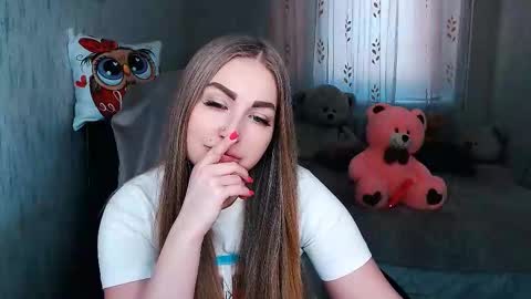 Snapshot of _kittyboo chatting on 03-07-26, 08:00 Aleksa online show from 03-07-26, 08:00