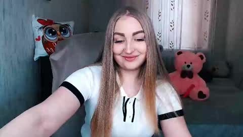 Snapshot of _kittyboo chatting on 03-12-26, 07:25 Aleksa online show from 03-12-26, 07:25