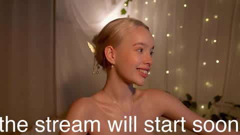 Snapshot of _kkkhaleesi_ chatting on 02-14-26, 10:06 DENI online show from 02-14-26, 10:06