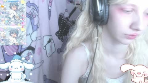  kuro  online show from 12-21-24, 11:44