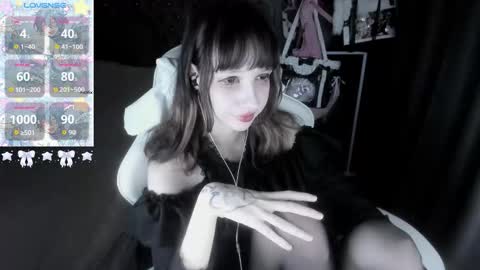  kuro  online show from 10-02-25, 07:04