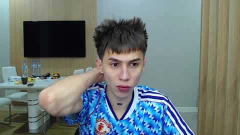 Snapshot of _kurt chatting on 12-02-24, 05:48 Kurt online show from 12-02-24, 05:48