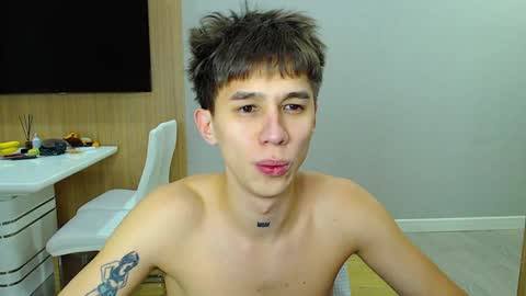 Snapshot of _kurt chatting on 12-22-24, 09:31 Kurt online show from 12-22-24, 09:31