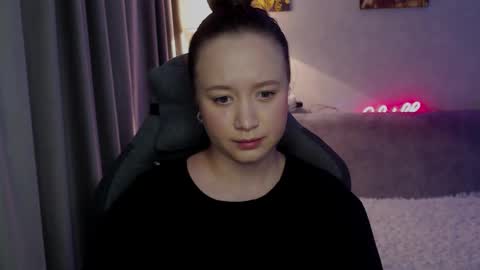 _lalune_ online show from 10-10-25, 08:35