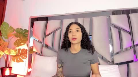 Lanna  online show from 02-21-26, 11:33