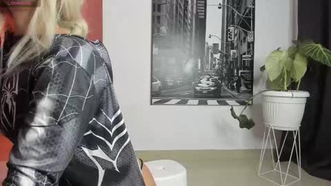 Agatha Arias IG  lapetitemort 1 online show from 09-10-25, 02:22