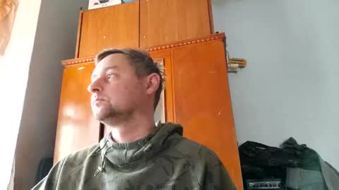 Snapshot of _lastjedi_ chatting on 02-09-25, 10:31 OBI-WAN online show from 02-09-25, 10:31