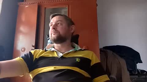 Snapshot of _lastjedi_ chatting on 02-05-26, 11:04 OBI-WAN online show from 02-05-26, 11:04