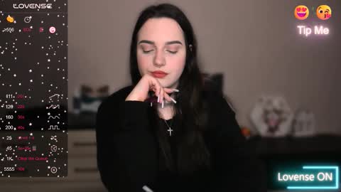 Snapshot of _latisha_ chatting on 10-15-25, 07:36 Latisha online show from 10-15-25, 07:36