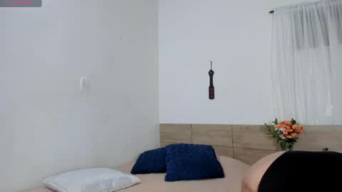 Lauralove online show from 05-24-26, 11:21