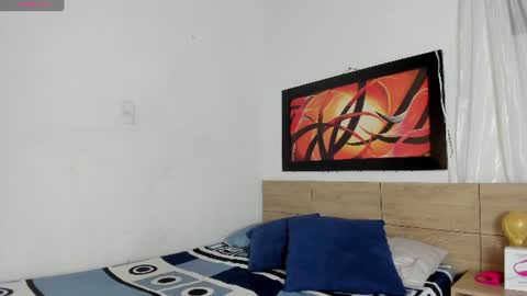 Lauralove online show from 06-30-26, 01:28