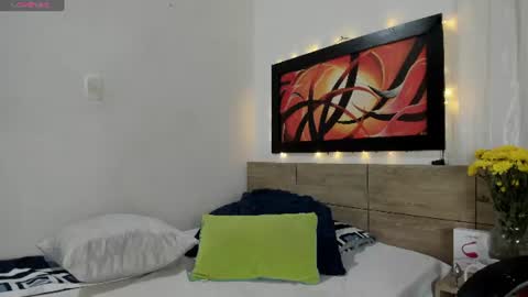 Lauralove online show from 07-27-26, 12:06