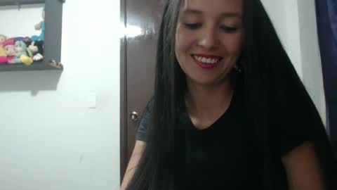 Snapshot of _laureneyes chatting on 09-09-25, 05:51 Lauren 3 online show from 09-09-25, 05:51