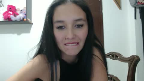 Snapshot of _laureneyes chatting on 12-04-25, 06:23 Lauren 3 online show from 12-04-25, 06:23