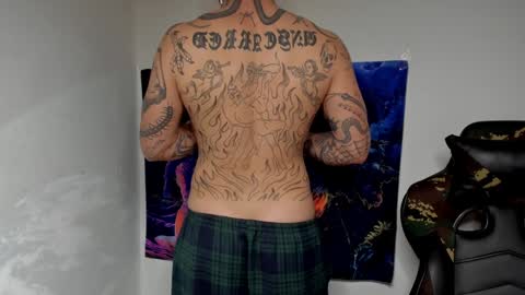 Layne online show from 01-10-25, 12:49