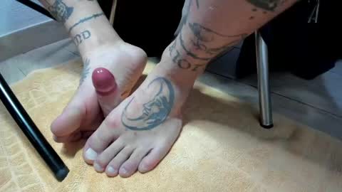 Layne online show from 04-19-26, 09:28