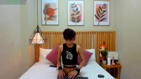 Snapshot of _lemmon_ chatting on 01-09-25, 02:40 L E M M O N online show from 01-09-25, 02:40