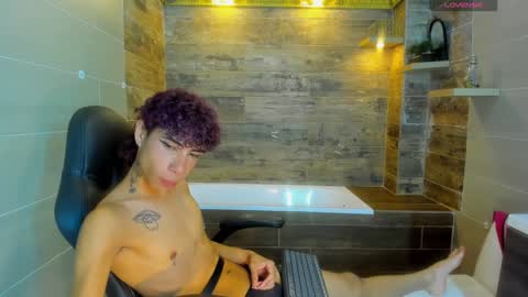 Snapshot of _lemmon_ chatting on 01-11-25, 02:36 L E M M O N online show from 01-11-25, 02:36