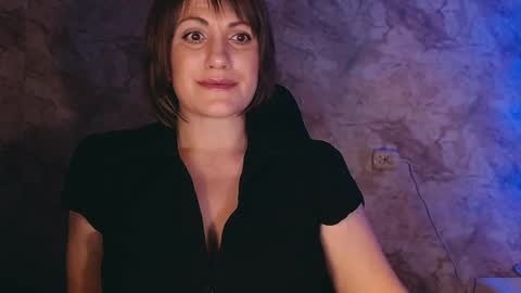 Letty online show from 12-19-24, 11:46