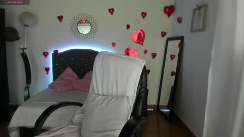 Snapshot of _lia_baby chatting on 05-06-26, 07:19 Lia online show from 05-06-26, 07:19