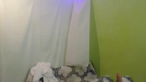 Snapshot of _lilies_gigi_ chatting on 12-11-24, 10:16 _lilies_gigi_ online show from 12-11-24, 10:16