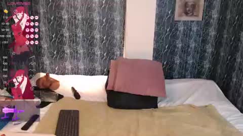 Ask me online show from 06-15-26, 08:22