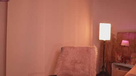 Snapshot of _lissana_scott chatting on 12-20-25, 09:22 Lissana online show from 12-20-25, 09:22