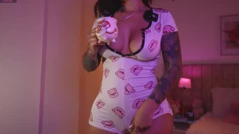 Snapshot of _lissana_scott chatting on 01-08-26, 09:39 Lissana online show from 01-08-26, 09:39