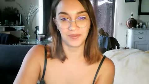 Snapshot of _little_blake chatting on 10-03-25, 11:18 _little_blake online show from 10-03-25, 11:18