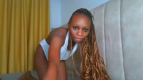 Snapshot of _littlevenus chatting on 09-20-25, 02:56 Littlevenus online show from 09-20-25, 02:56