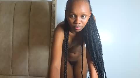 Snapshot of _littlevenus chatting on 10-23-25, 02:16 Littlevenus online show from 10-23-25, 02:16