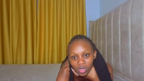 Snapshot of _littlevenus chatting on 10-26-25, 02:45 Littlevenus online show from 10-26-25, 02:45