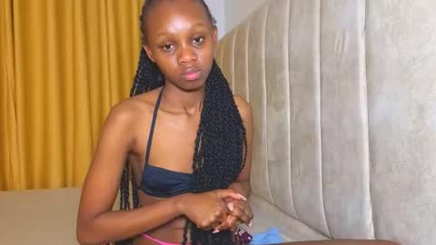 Snapshot of _littlevenus chatting on 11-09-25, 12:20 Littlevenus online show from 11-09-25, 12:20