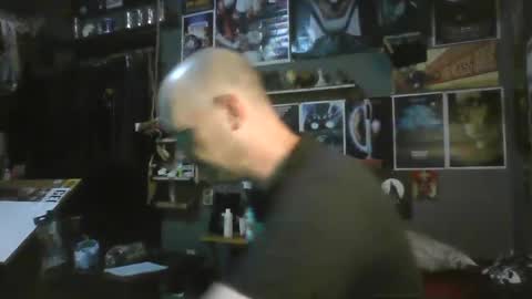 That guy online show from 09-15-25, 04:34