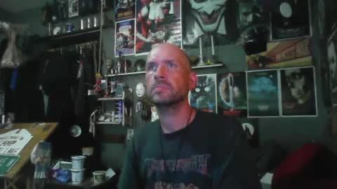 That guy online show from 06-12-26, 06:18
