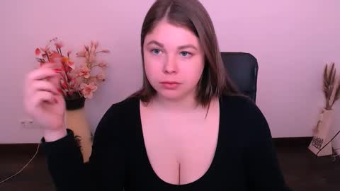 Snapshot of _lovely_mary chatting on 10-12-25, 07:18 Mary online show from 10-12-25, 07:18