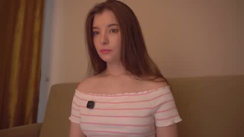 Snapshot of _lovelyen chatting on 09-16-25, 03:29 Alice online show from 09-16-25, 03:29