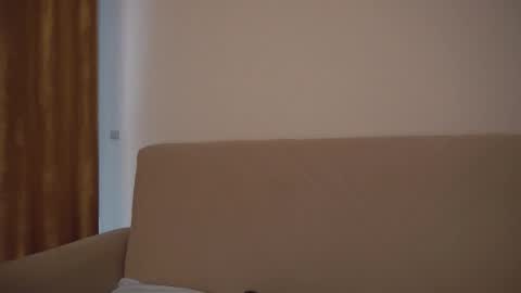 Snapshot of _lovelyen chatting on 10-27-25, 04:16 Alice online show from 10-27-25, 04:16