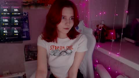 Snapshot of _lovelylu_ chatting on 09-11-25, 06:41 Lu online show from 09-11-25, 06:41