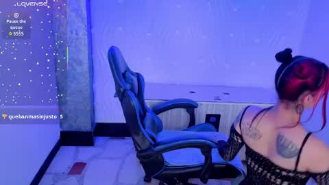 Snapshot of _lucia_21 chatting on 10-08-25, 05:43 Lucia online show from 10-08-25, 05:43