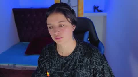 Snapshot of _lucia_21 chatting on 01-18-26, 06:44 Lucia online show from 01-18-26, 06:44