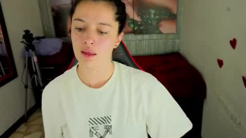 Snapshot of _lucia_21 chatting on 03-12-26, 09:43 Lucia online show from 03-12-26, 09:43