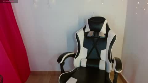 _lucianaa_1 online show from 05-30-26, 11:24