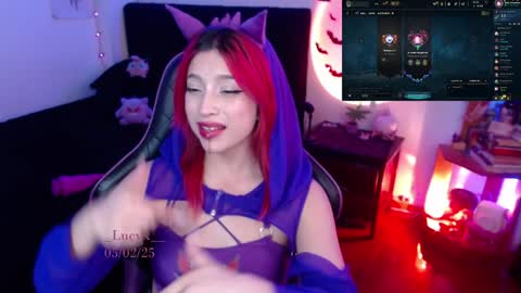 Queen.  Help me reach 100 thumbs up  online show from 02-05-25, 09:29