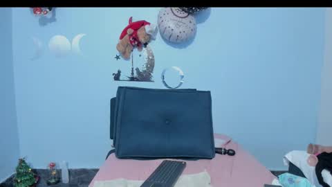  luna  sweet  online show from 12-19-25, 09:00