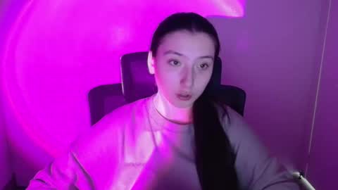 Snapshot of _luna_moon__ chatting on 09-12-25, 11:32 Luna online show from 09-12-25, 11:32